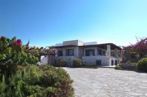 Villa Sandstone by Rocks Estates